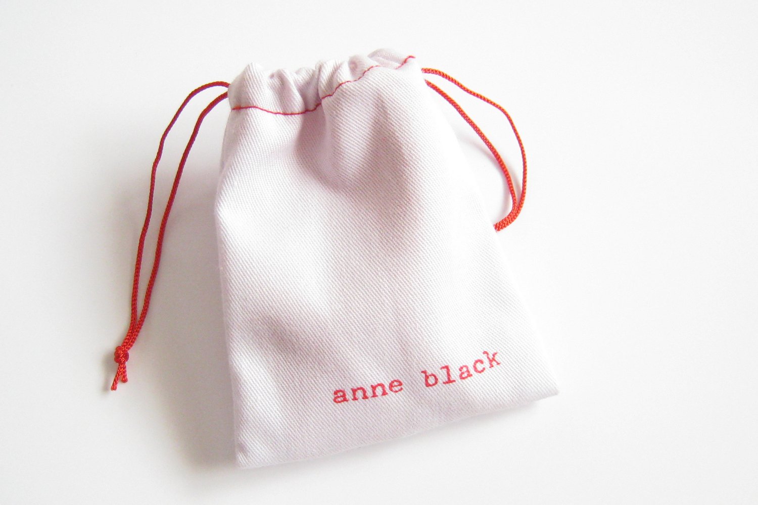 Anne Black アンヌ・ブラック 北欧 アクセサリー サステナブルファッション エシカルジュエリー
